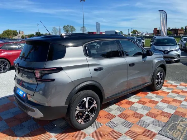 Citroën C3 AIRCROSS Hybride 145 e-DCS6 MAX Toit Noir 7 PLACES - Photo 5