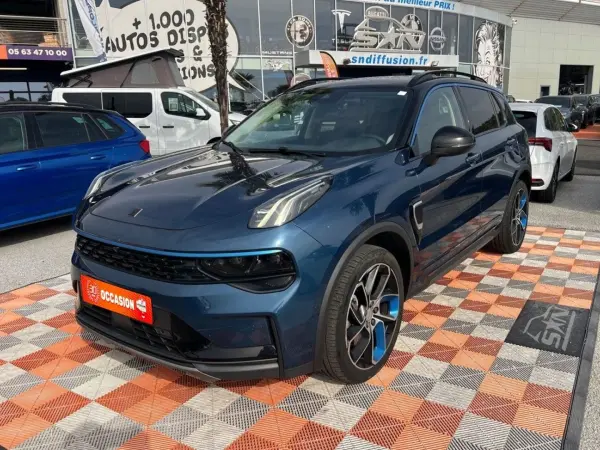 LYNK & CO 01