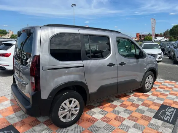 Peugeot RIFTER BlueHDi 130 EAT8 ALLURE PACK STYLE GPS ADML Chargeur Caméra JA 16" N-1 - Photo 5