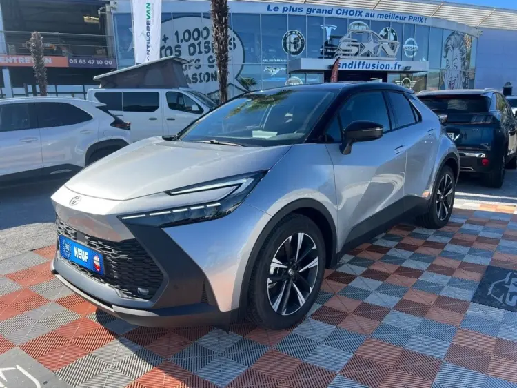 Toyota C-HR Hybrid 140 e-CVT GRAPHIC GPS Hayon Caméra JA 18" Bi-Ton